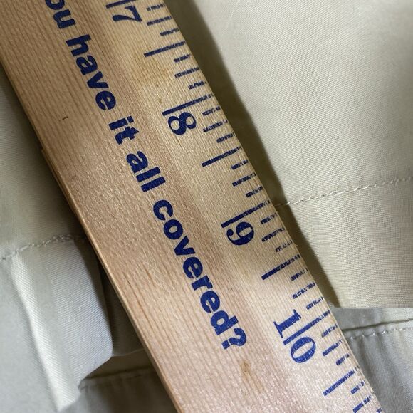 LL Bean Cargo Shorts Mens 34 Comfort Waist Khaki Tropic Weight  Cotton - Picture 10 of 12